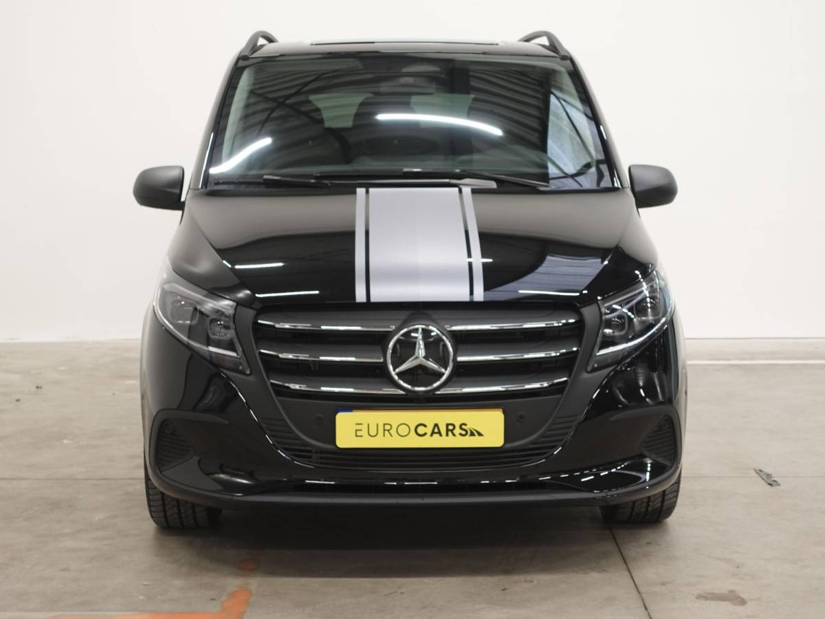 Mercedes-Benz Vito Mercedes-Benz Vito 114 CDI L2 Select Dubbele Cabine Trekhaak Navigatie Apple Carplay/Android Auto Camera Parkeersensoren Cruise Control Climate control Leder Lichtmetalen velgen Getinte ramen