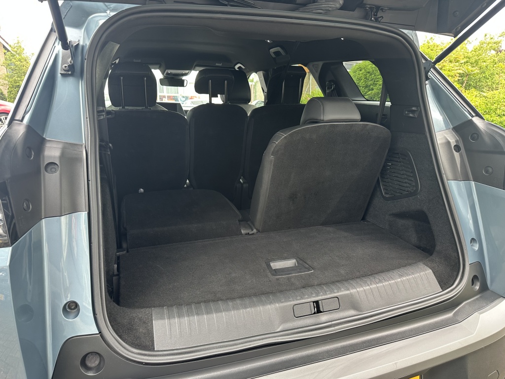 Peugeot 5008 Peugeot 5008 Hybrid 145 Allure | 7 Persoons | CarPlay |