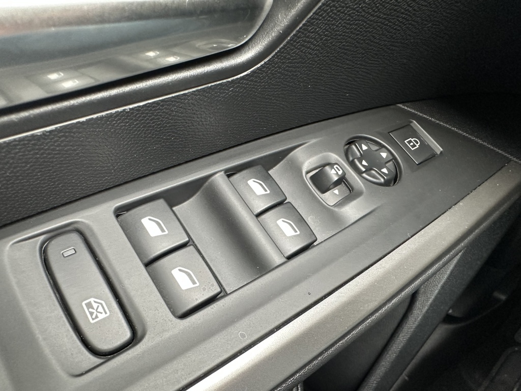 Peugeot 5008 Peugeot 5008 Hybrid 145 Allure | 7 Persoons | CarPlay |