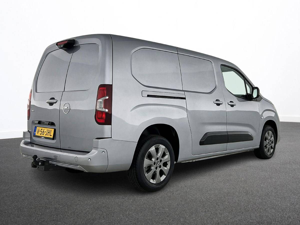 Opel Combo Opel Combo 1.5 BlueHDi 130PK L2 Automaat Apple Carplay / Android Auto Navigatie Trekhaak Airco Camera Cruise Control Parkeersensoren V+A DAB
