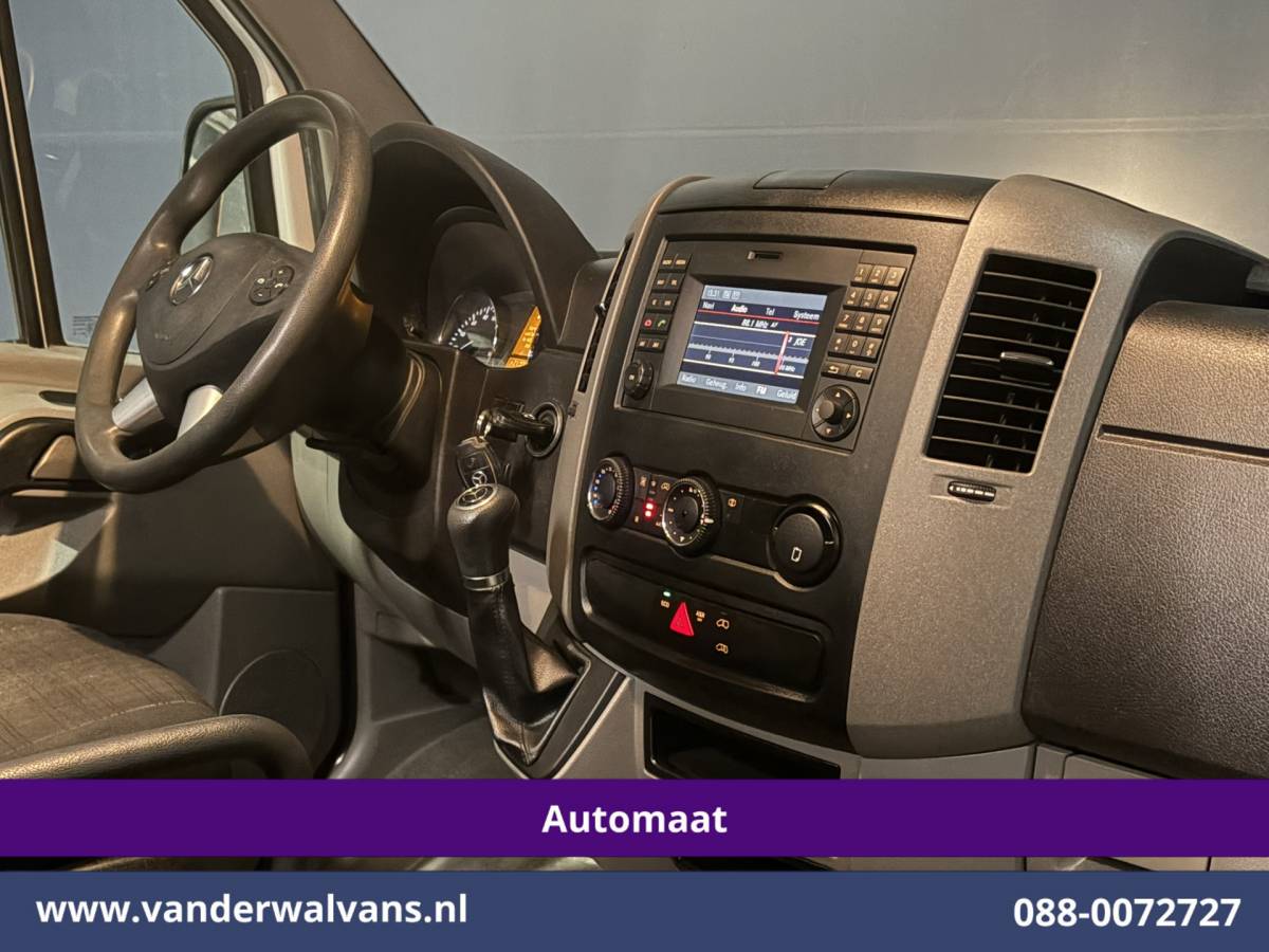 Mercedes-Benz Sprinter Mercedes-Benz Sprinter 314 CDI 143pk Automaat L2H2 Euro6 Airco | Camera | Navigatie | 2800kg Trekhaak | Imperiaal Cruisecontrol, Trap, Bijrijdersbank