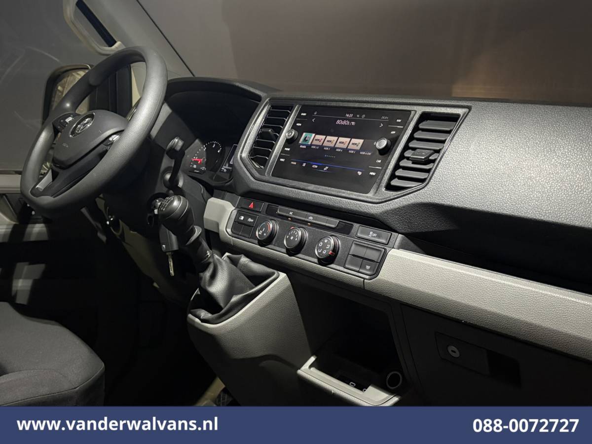 Volkswagen Crafter Volkswagen Crafter 2.0 TDI 141pk L3H3 L2H2 Euro6 Airco | Camera | Android Auto | Adaptieve Cruisecontrol 3000kg trekvermogen