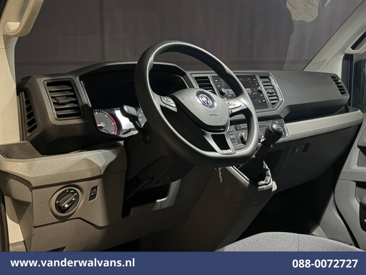 Volkswagen Crafter Volkswagen Crafter 2.0 TDI 141pk L3H3 L2H2 Euro6 Airco | Camera | Android Auto | Adaptieve Cruisecontrol 3000kg trekvermogen