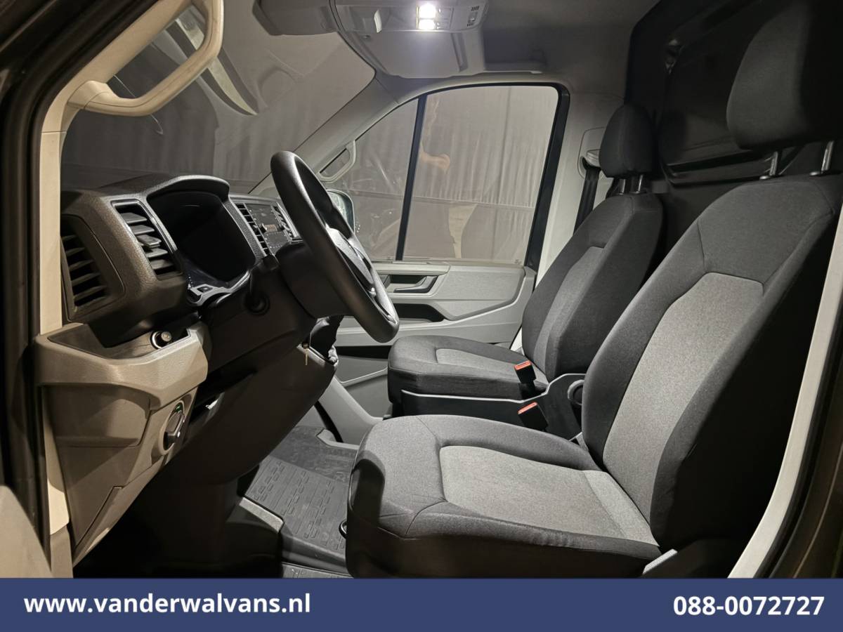 Volkswagen Crafter Volkswagen Crafter 2.0 TDI 141pk L3H3 L2H2 Euro6 Airco | Camera | Android Auto | Adaptieve Cruisecontrol 3000kg trekvermogen