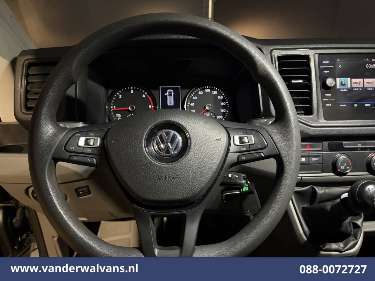 Volkswagen Crafter Volkswagen Crafter 2.0 TDI 141pk L3H3 L2H2 Euro6 Airco | Camera | Android Auto | Adaptieve Cruisecontrol 3000kg trekvermogen