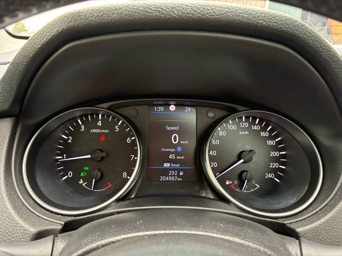Nissan QASHQAI Nissan Qashqai 1.3 DIG-T N-Connecta | Navi + Clima + Cruise nu €10.975,-!!