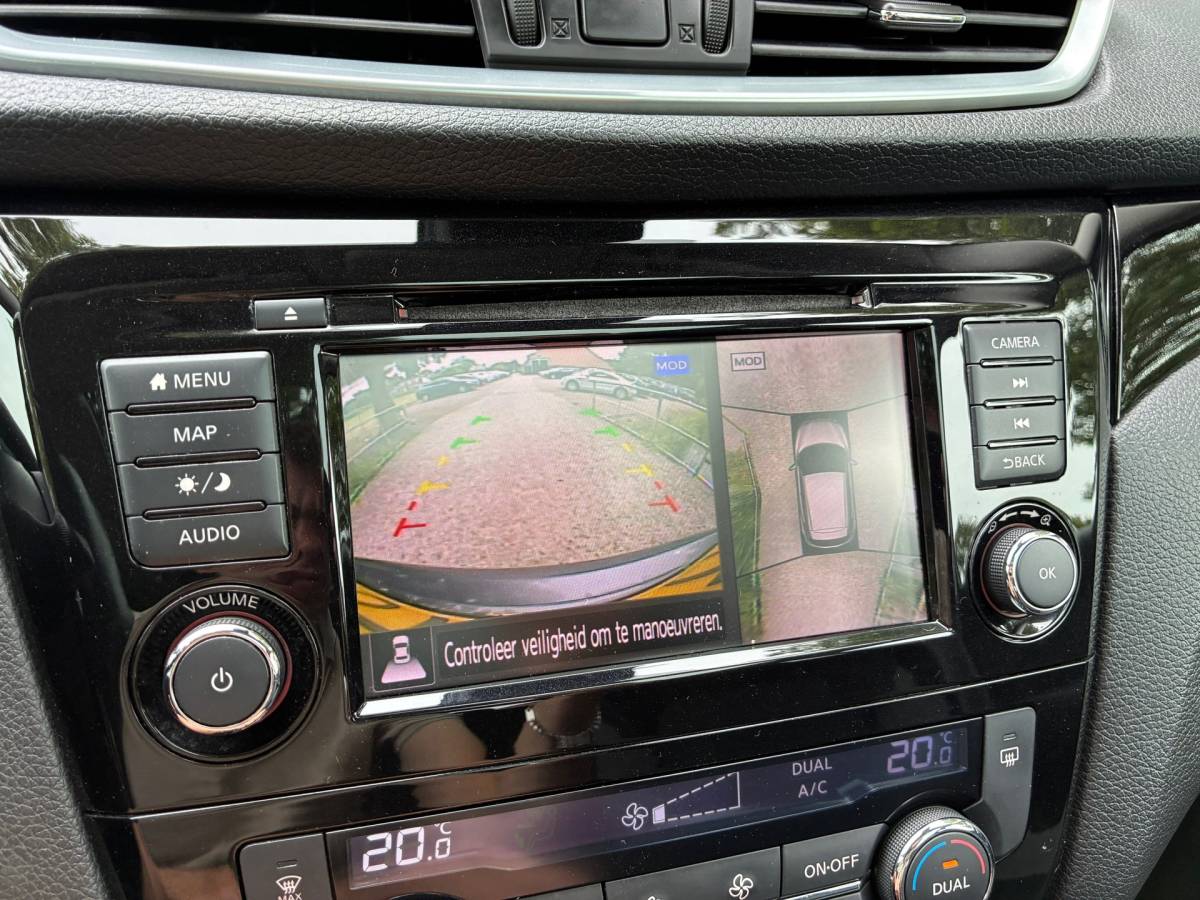 Nissan QASHQAI Nissan Qashqai 1.3 DIG-T N-Connecta | Navi + Clima + Cruise nu €10.975,-!!