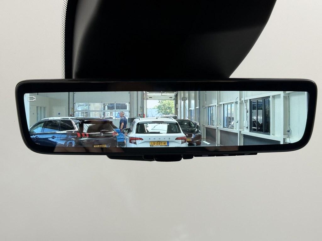 Peugeot Partner Peugeot Partner 1.5HDi 130 Automaat 3p Camera+/Nav/Vc/ Betimmering/CarPlay/Airco/Cruise