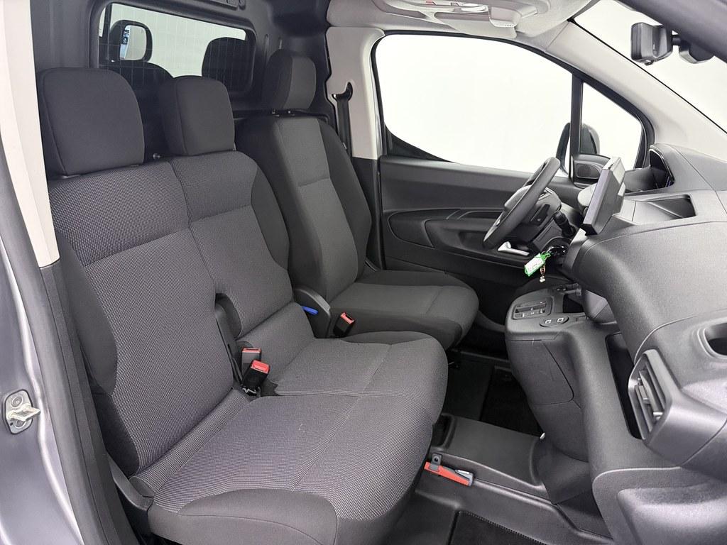 Peugeot Partner Peugeot Partner 1.5HDi 130 Automaat 3p Camera+/Nav/Vc/ Betimmering/CarPlay/Airco/Cruise