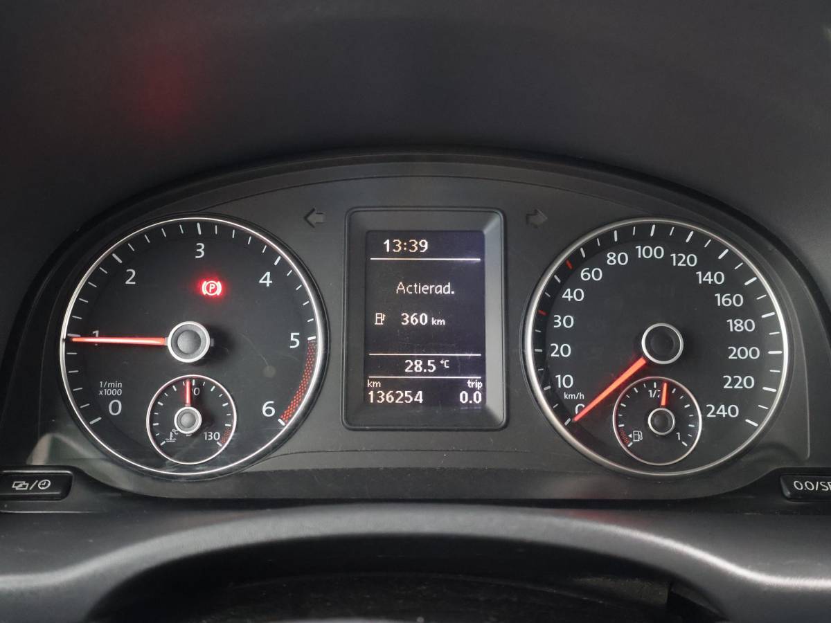 Volkswagen Caddy Volkswagen Caddy 2.0 TDI 110 PK 4MOTION + TREKHAAK 1500 KG | CRUISE CONTROL | LMV