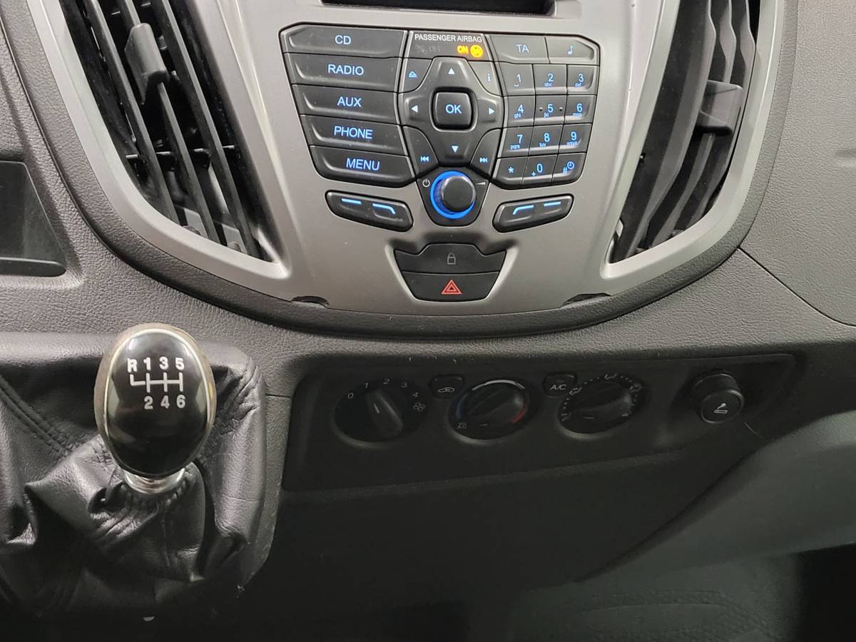 Ford Transit Ford Transit 2.2TDCI L3/H2 2800kg Trekgewicht Apk tot 16-12-2026!