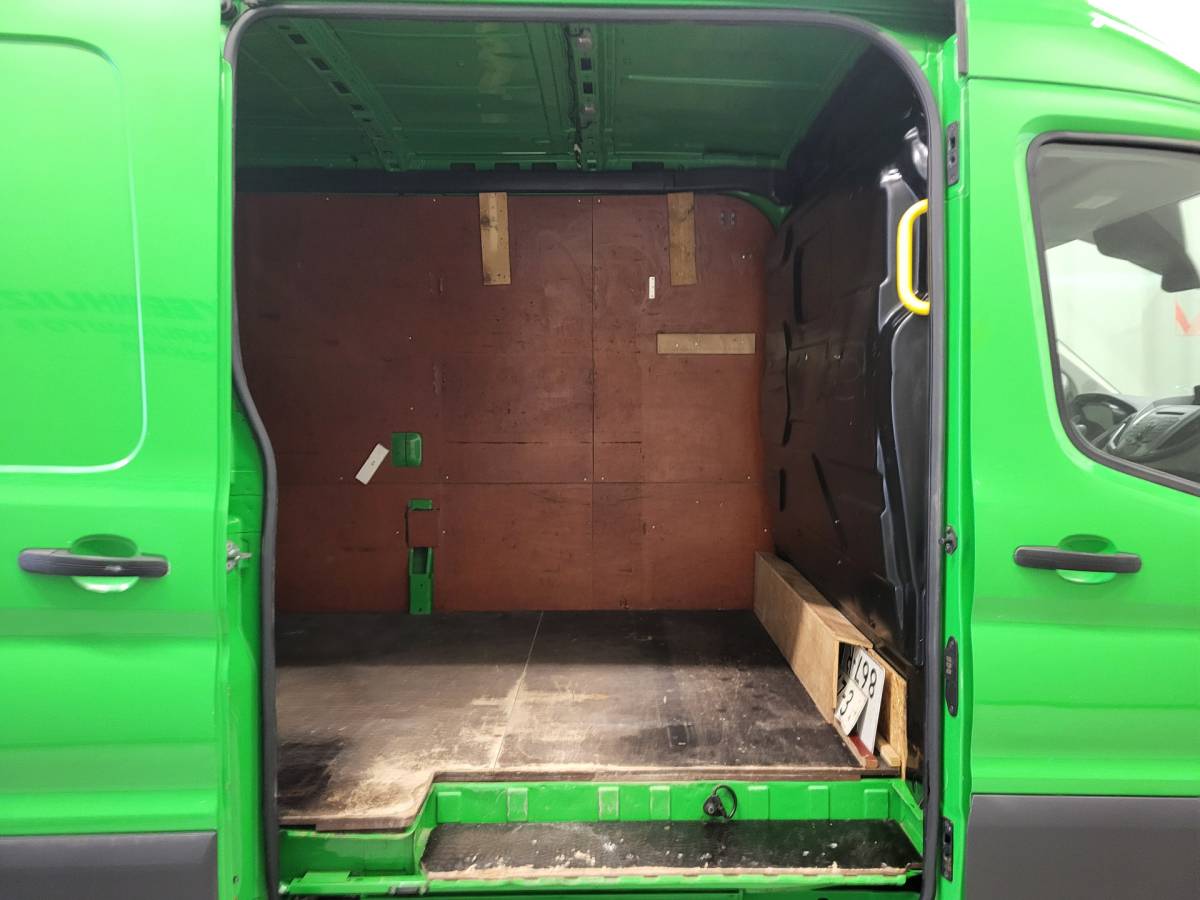 Ford Transit Ford Transit 2.2TDCI L3/H2 2800kg Trekgewicht Apk tot 16-12-2026!
