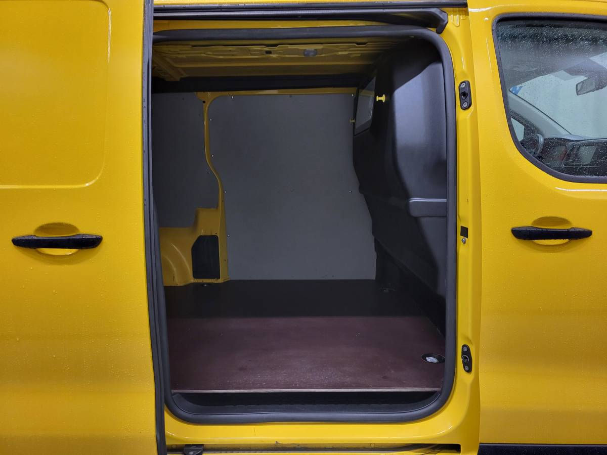 Opel Vivaro-e Opel Vivaro-e 50kWh L3/H1 217km Elektrisch!