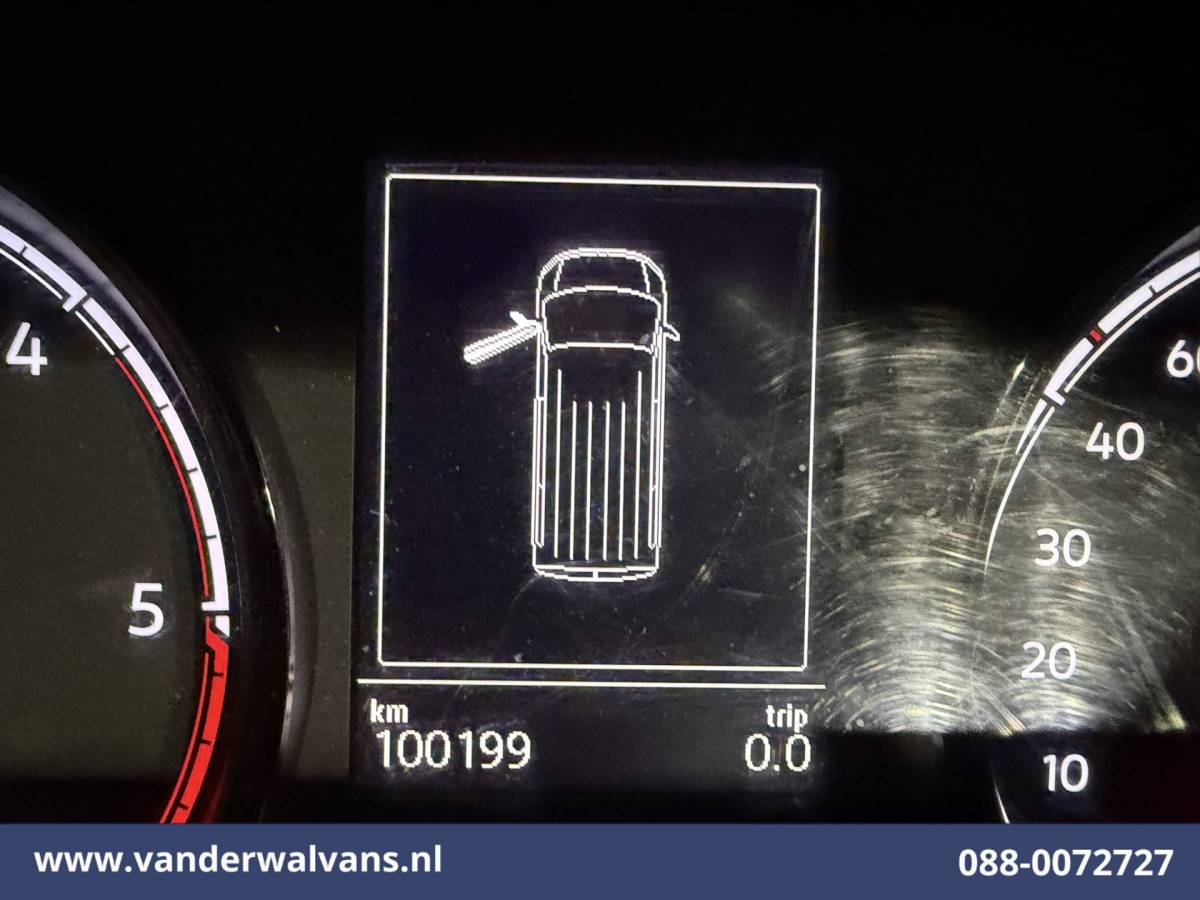 Volkswagen Transporter Volkswagen Transporter 2.0 TDI 150pk L2H1 Euro6 Airco | Camera | Apple Carplay | 2500kg Trekhaak | Cruisecontrol Android Auto, Parkeersensoren, Leder, Bijrijdersbank