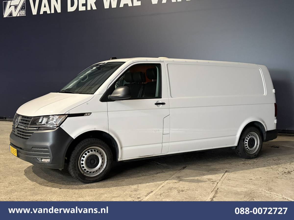 Volkswagen Transporter Volkswagen Transporter 2.0 TDI 150pk L2H1 Euro6 Airco | Camera | Apple Carplay | 2500kg Trekhaak | Cruisecontrol Android Auto, Parkeersensoren, Leder, Bijrijdersbank