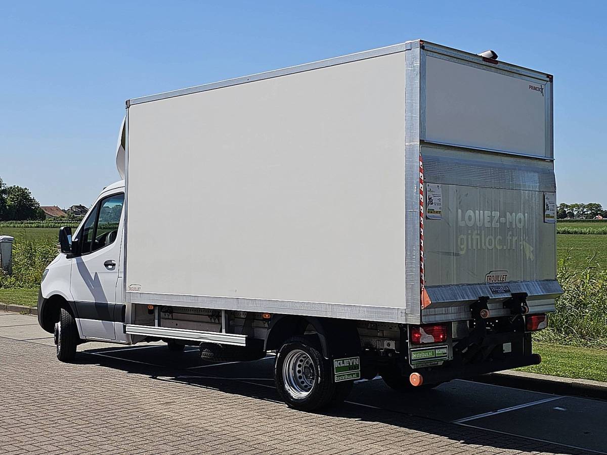 Mercedes-Benz Sprinter MERCEDES-BENZ SPRINTER 515 bakwagen laadklep!