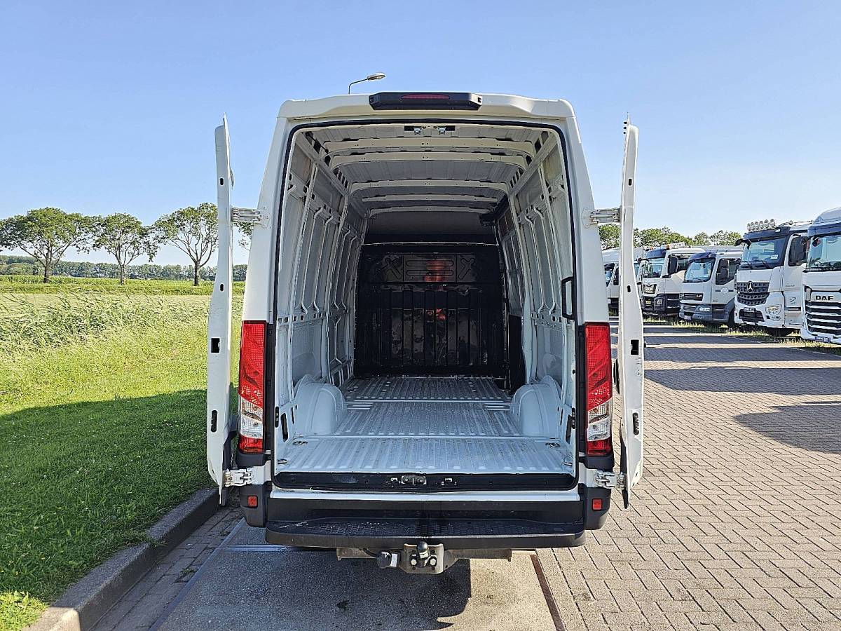 Iveco Daily IVECO DAILY 35S14       l2h2 airco euro6!