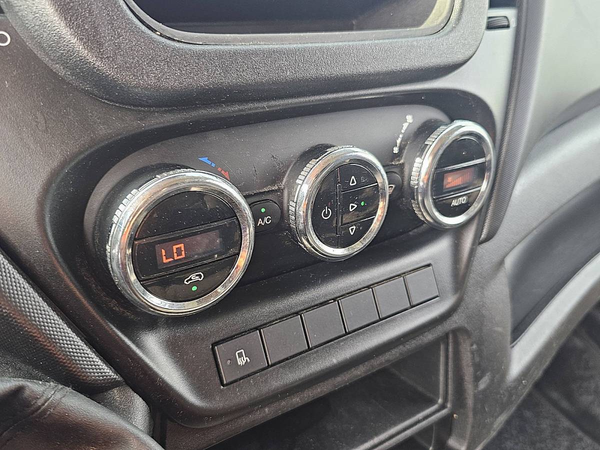 Iveco Daily IVECO DAILY 35C16 dubbellucht maxi!