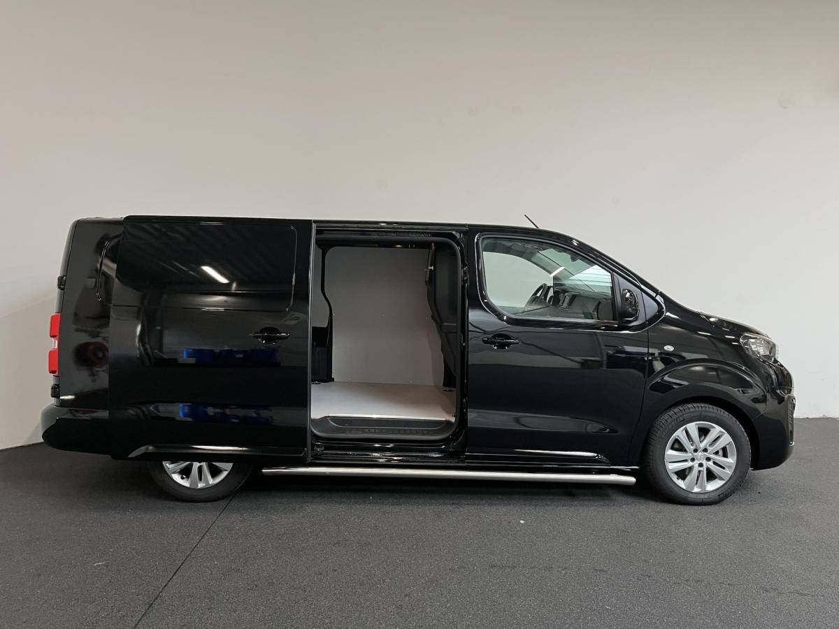 Peugeot e-Expert Peugeot e-Expert Long Premium 75 kWh 3-zits Automaat Airco Navigatie
