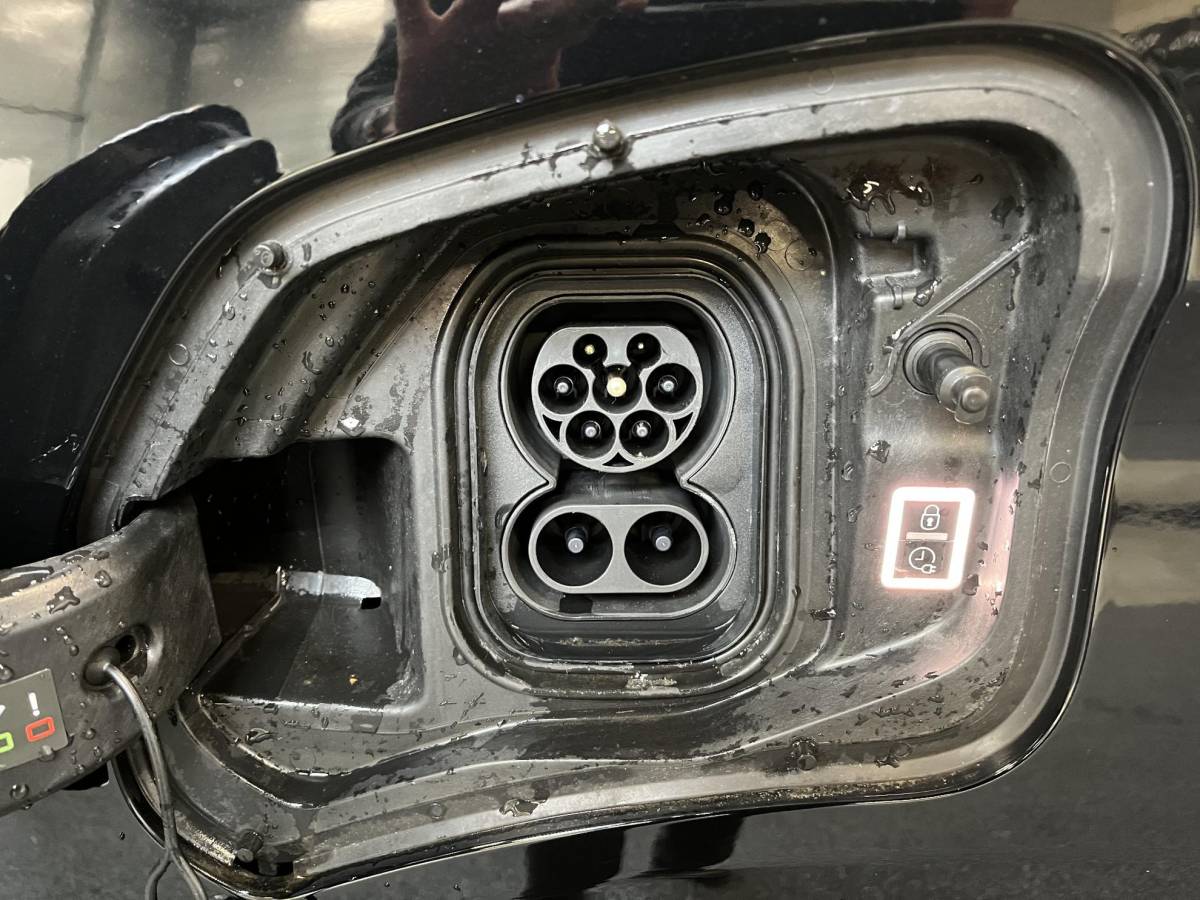 Peugeot e-Expert Peugeot e-Expert Long Premium 75 kWh 3-zits Automaat Airco Navigatie