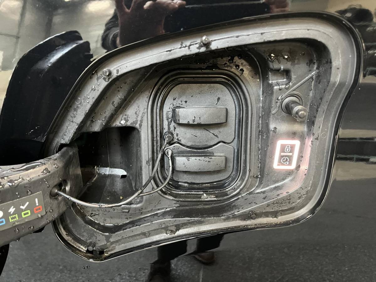 Peugeot e-Expert Peugeot e-Expert Long Premium 75 kWh 3-zits Automaat Airco Navigatie