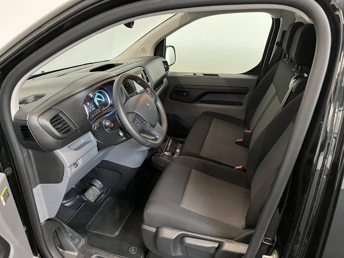Peugeot e-Expert Peugeot e-Expert Long Premium 75 kWh 3-zits Automaat Airco Navigatie