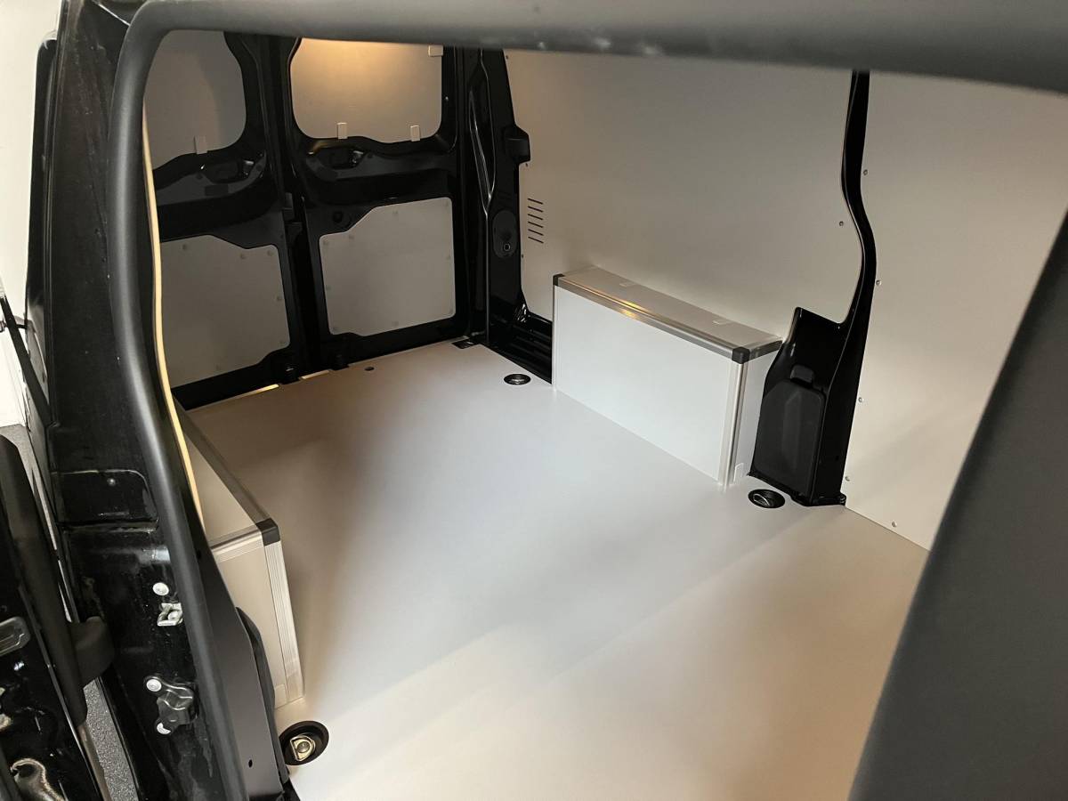 Peugeot e-Expert Peugeot e-Expert Long Premium 75 kWh 3-zits Automaat Airco Navigatie