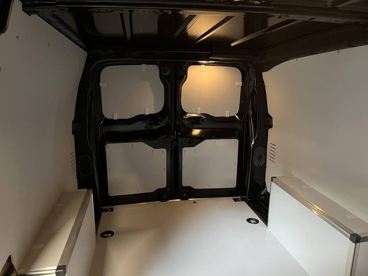Peugeot e-Expert Peugeot e-Expert Long Premium 75 kWh 3-zits Automaat Airco Navigatie
