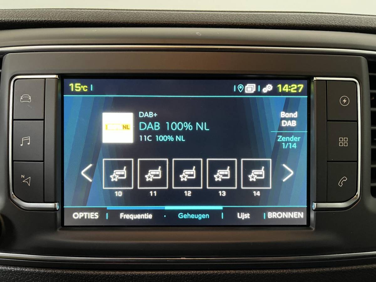 Peugeot e-Expert Peugeot e-Expert Long Premium 75 kWh 3-zits Automaat Airco Navigatie
