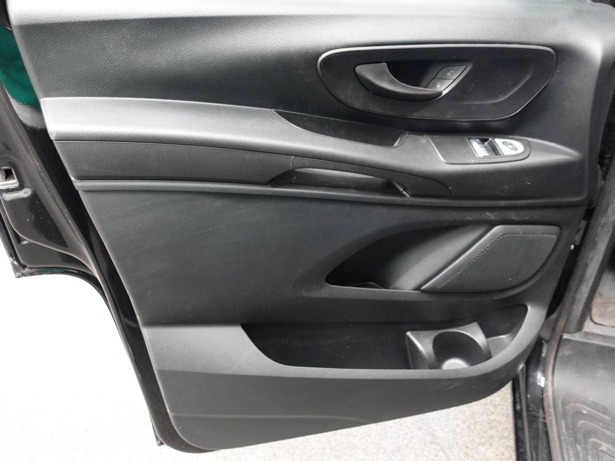 Mercedes-Benz Vito Mercedes-Benz Vito 114 CDI Lang Automaat Airco Bluetooth Camera Trekhaak Navigatie Cruise Control Carplay