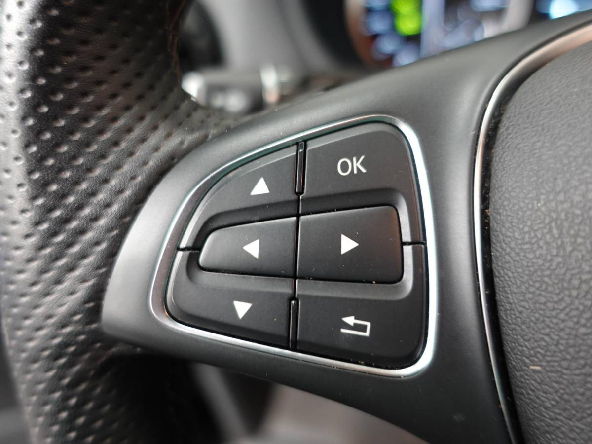 Mercedes-Benz Vito Mercedes-Benz Vito 114 CDI Lang Automaat Airco Bluetooth Camera Trekhaak Navigatie Cruise Control Carplay