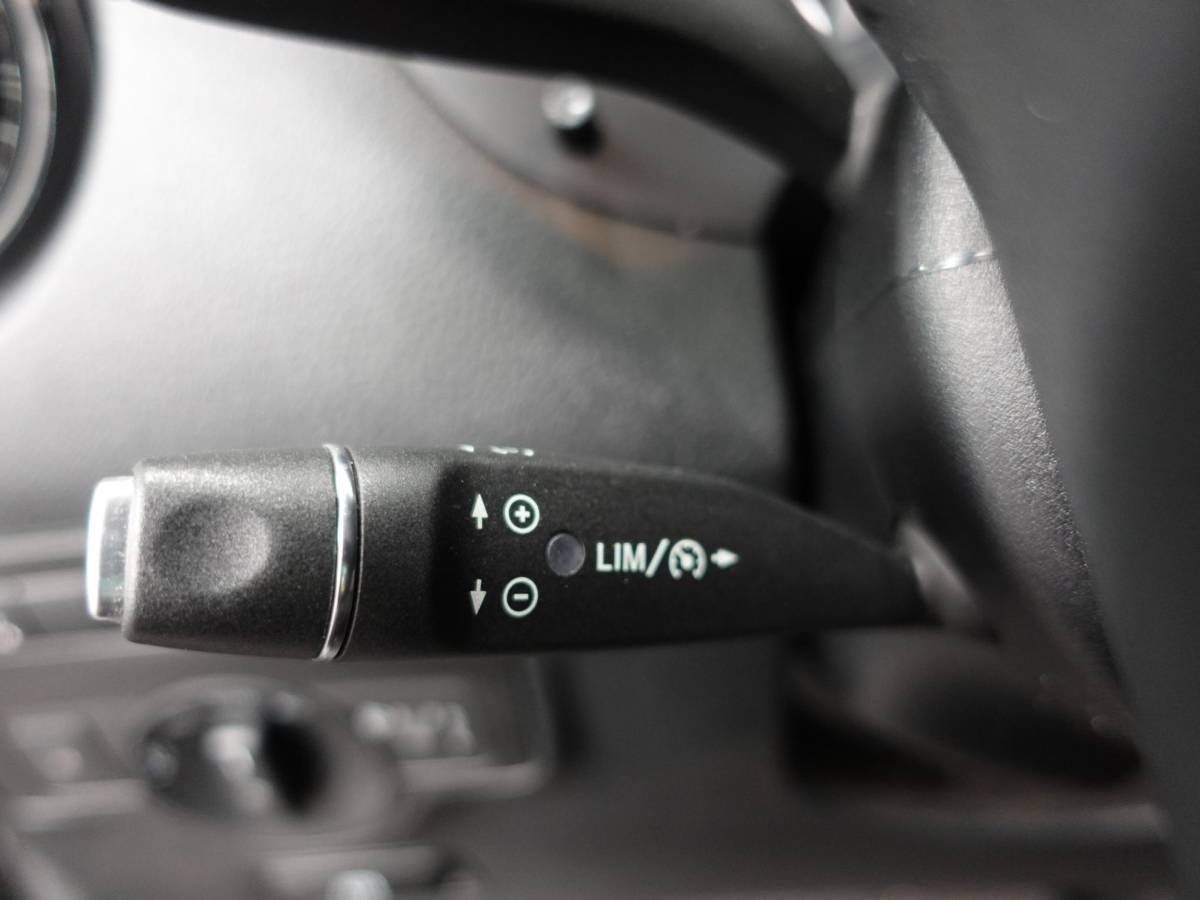 Mercedes-Benz Vito Mercedes-Benz Vito 114 CDI Lang Automaat Airco Bluetooth Camera Trekhaak Navigatie Cruise Control Carplay