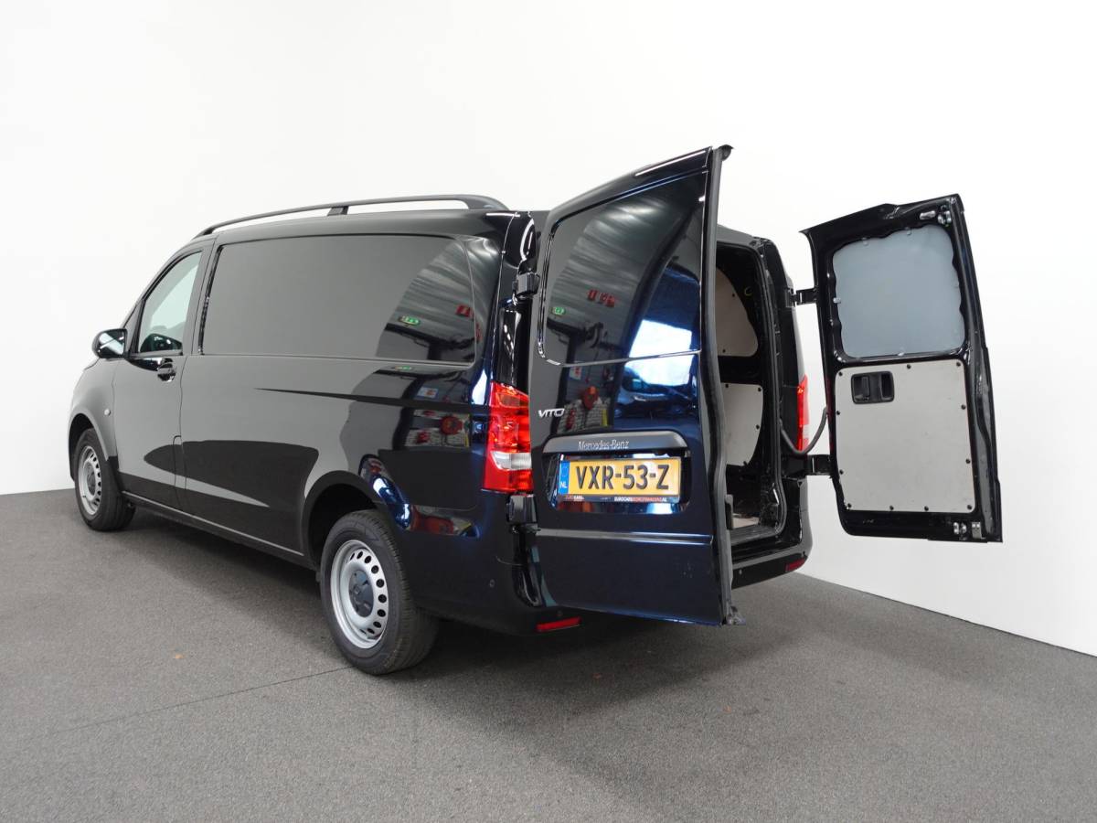 Mercedes-Benz Vito Mercedes-Benz Vito 114 CDI Lang Automaat Airco Bluetooth Camera Trekhaak Navigatie Cruise Control Carplay