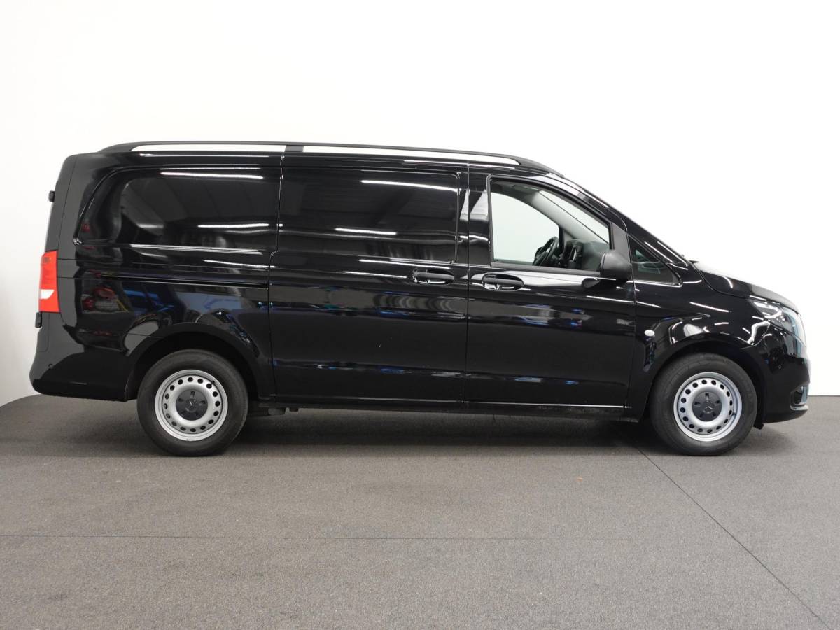 Mercedes-Benz Vito Mercedes-Benz Vito 114 CDI Lang Automaat Airco Bluetooth Camera Trekhaak Navigatie Cruise Control Carplay