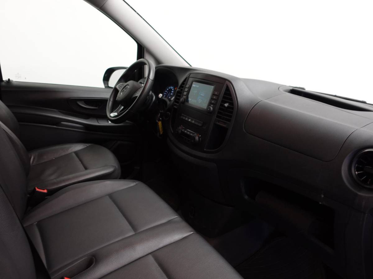 Mercedes-Benz Vito Mercedes-Benz Vito 114 CDI Lang Automaat Airco Bluetooth Camera Trekhaak Navigatie Cruise Control Carplay