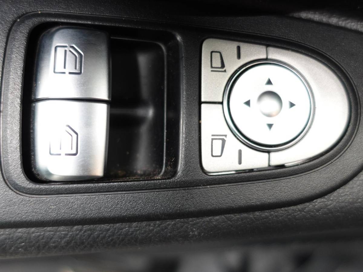 Mercedes-Benz Vito Mercedes-Benz Vito 114 CDI Lang Automaat Airco Bluetooth Camera Trekhaak Navigatie Cruise Control Carplay