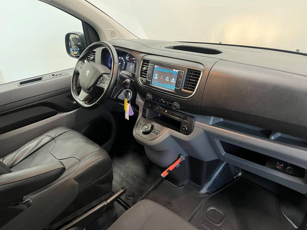 Peugeot Expert Peugeot Expert 2.0 BlueHDI 145 Standard Premium Airco Navi Cruise Control Sidebars PDC VA + Camera DAB+
