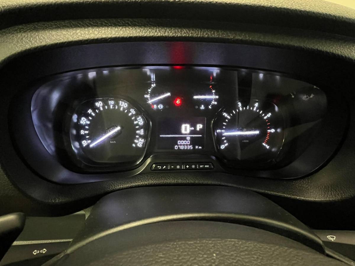 Peugeot Expert Peugeot Expert 2.0 BlueHDI 145 Standard Premium Airco Navi Cruise Control Sidebars PDC VA + Camera DAB+