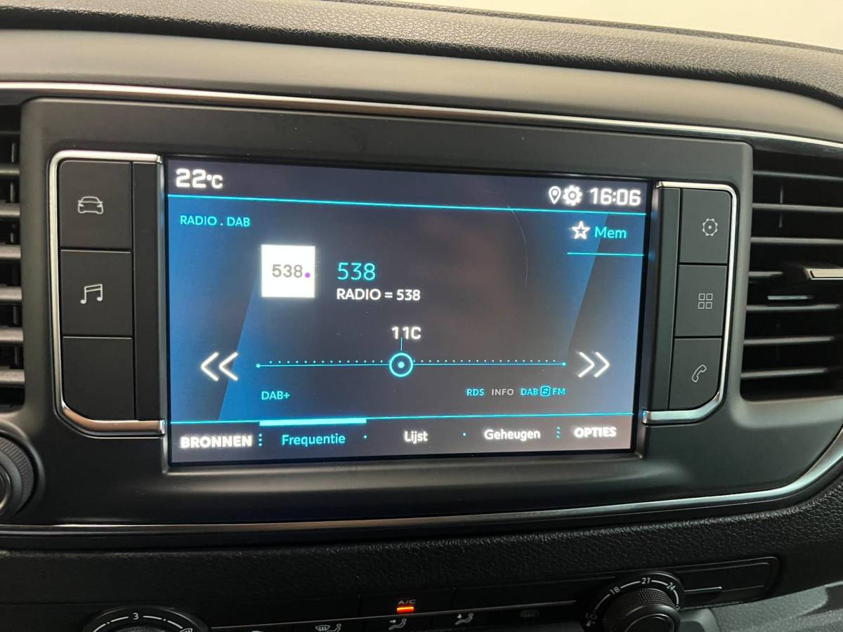 Peugeot Expert Peugeot Expert 2.0 BlueHDI 145 Standard Premium Airco Navi Cruise Control Sidebars PDC VA + Camera DAB+
