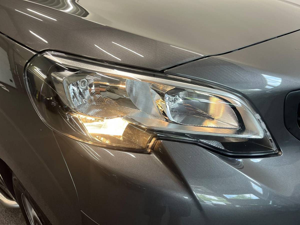 Peugeot Expert Peugeot Expert 2.0 BlueHDI 145 Standard Premium Airco Navi Cruise Control Sidebars PDC VA + Camera DAB+