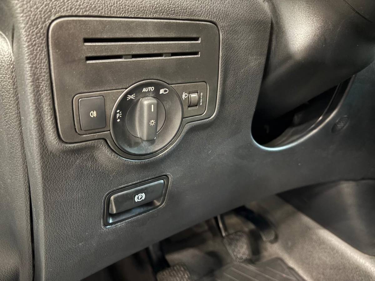 Mercedes-Benz Vito Mercedes-Benz Vito 110 CDI Lang Airco Bluetooth App-connect trekhaak