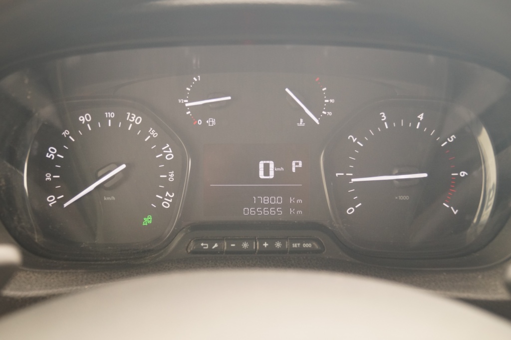 Opel Vivaro Opel Vivaro 2.0 CDTI Automaat L2-H1 Edition -NAVI-CAM-PDC-