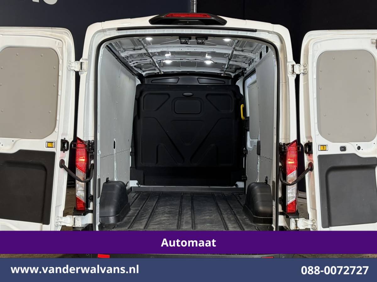 Ford Transit Ford Transit 2.0 TDCI 131pk Automaat L2H2 Euro6 Airco | Camera | Navigatie | Android Auto | LED | Cruisecontrol Verwarmde voorruit, Parkeersensoren, Bijrijdersbank