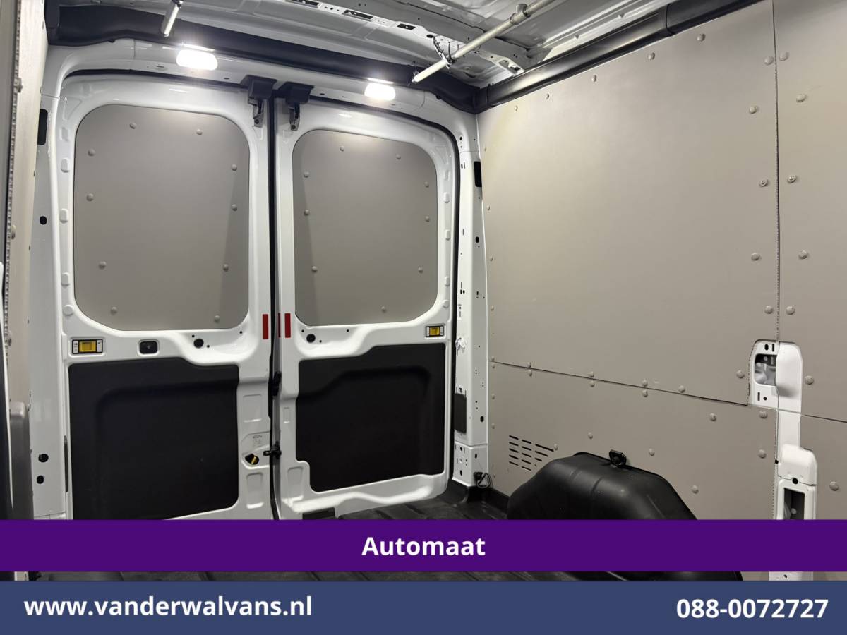 Ford Transit Ford Transit 2.0 TDCI 131pk Automaat L2H2 Euro6 Airco | Camera | Navigatie | Android Auto | LED | Cruisecontrol Verwarmde voorruit, Parkeersensoren, Bijrijdersbank