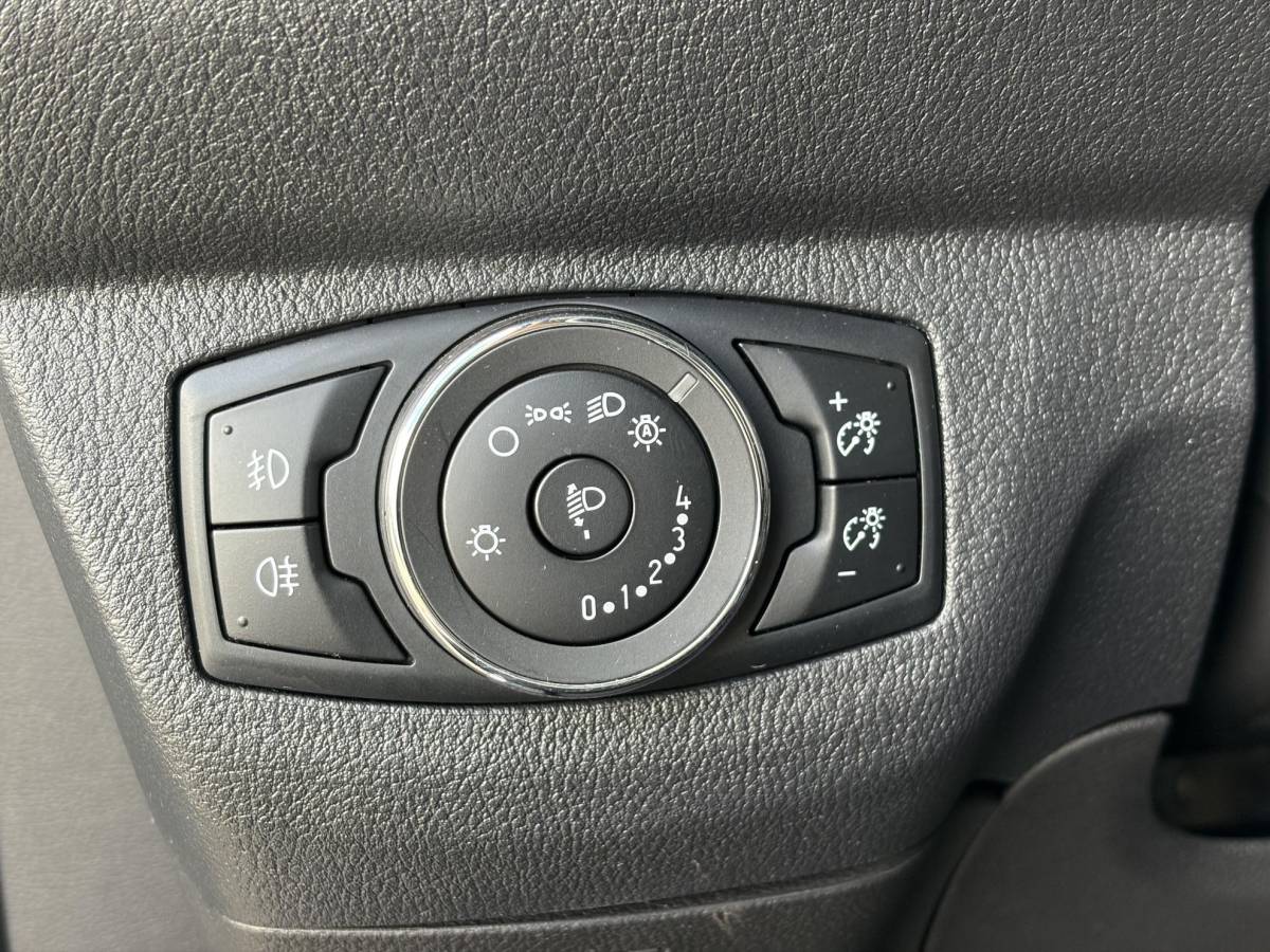 Ford Transit Courier Ford Transit Courier 1.0 Trend EcoBoost S&S | 30.600 KM | Airco | Navigatie | Cruise Control