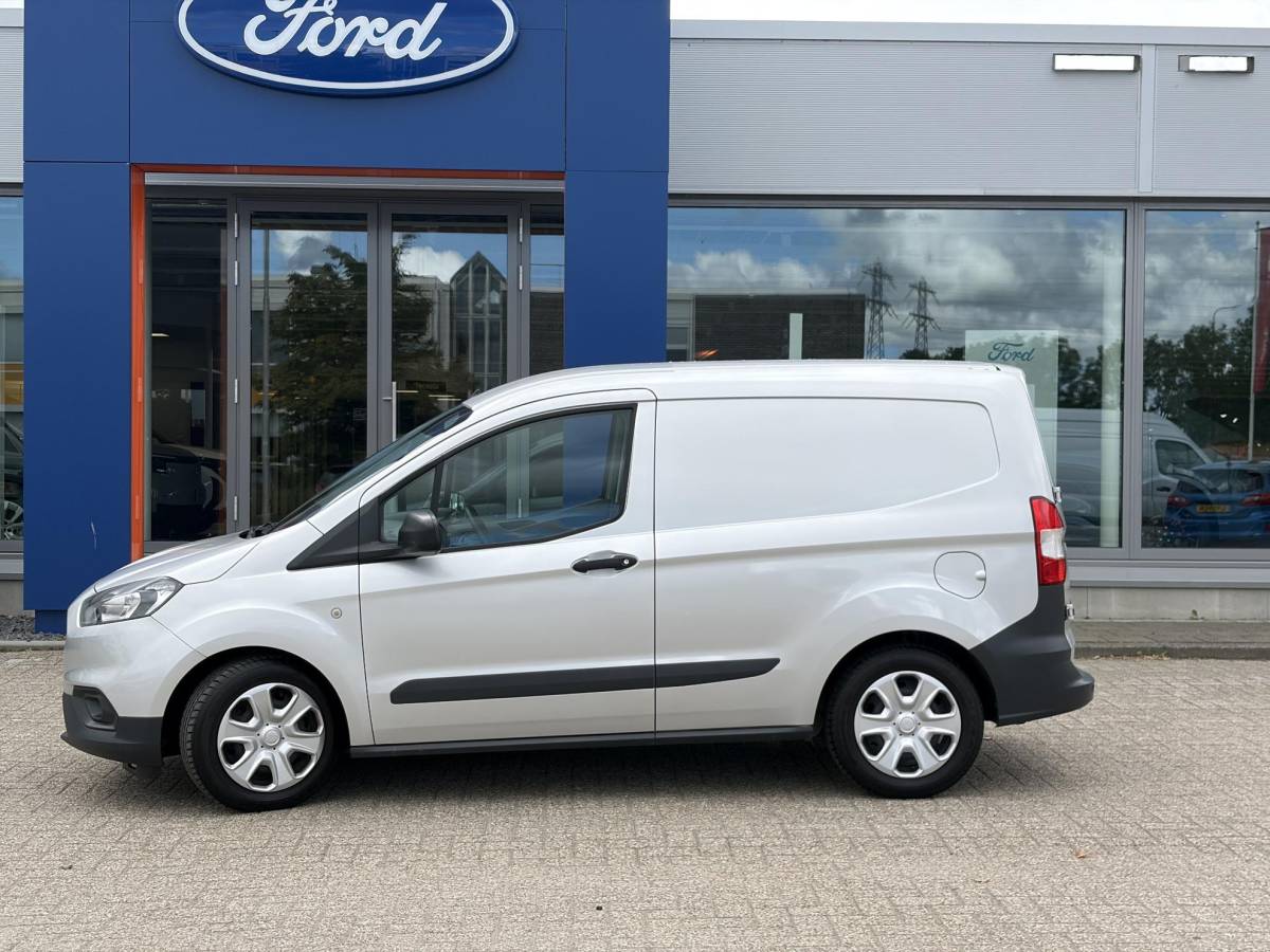 Ford Transit Courier Ford Transit Courier 1.0 Trend EcoBoost S&S | 30.600 KM | Airco | Navigatie | Cruise Control
