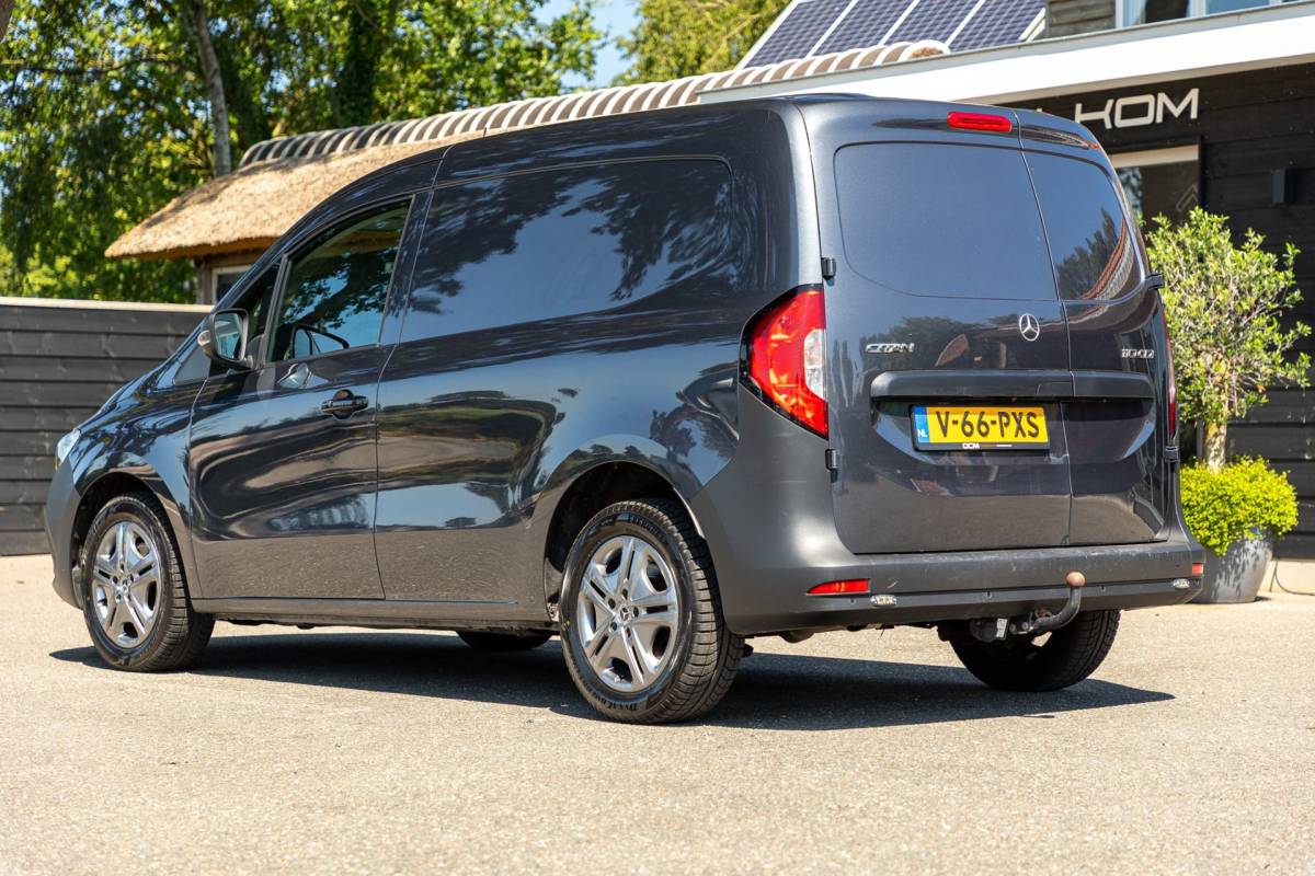 Mercedes-Benz Citan Mercedes-Benz CITAN 110 CDI L1 Pro Automaat I Trekhaak I Airco I Cruise I CarPlay I Android I Camera I Stoelverwarming I 3 Zits