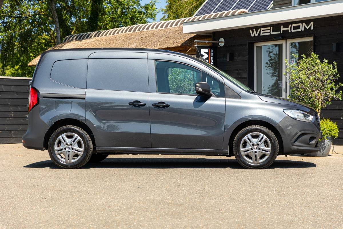 Mercedes-Benz Citan Mercedes-Benz CITAN 110 CDI L1 Pro Automaat I Trekhaak I Airco I Cruise I CarPlay I Android I Camera I Stoelverwarming I 3 Zits