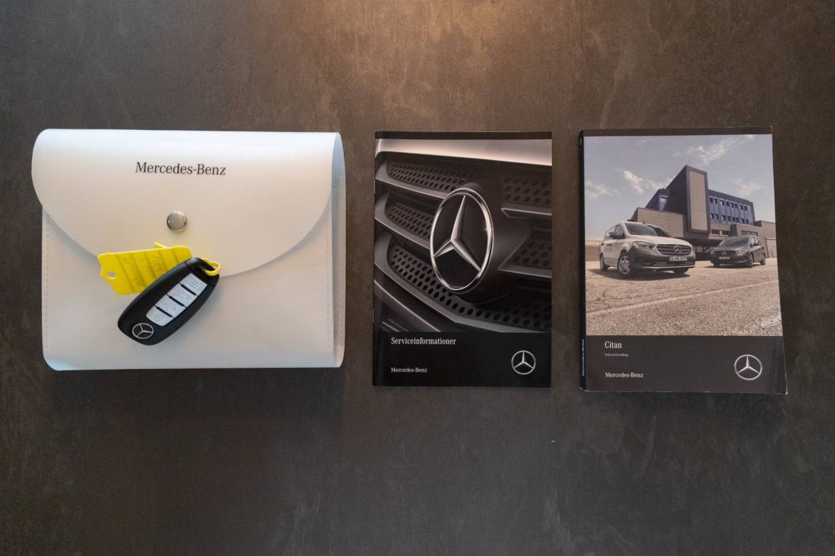 Mercedes-Benz Citan Mercedes-Benz CITAN 110 CDI L1 Pro Automaat I Trekhaak I Airco I Cruise I CarPlay I Android I Camera I Stoelverwarming I 3 Zits