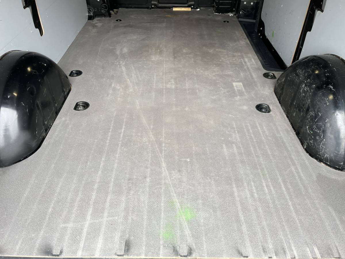 Mercedes-Benz Vito Mercedes-Benz Vito 119 1.9 CDI 190pk Automaat L2H1 9G-Tronic Climate Control Adaptieve Cruise Control Trekhaak Navigatie Camera Stoelverwarming
